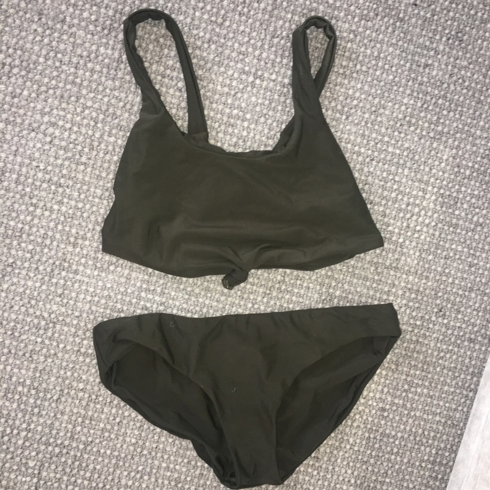 Green knot bikini!